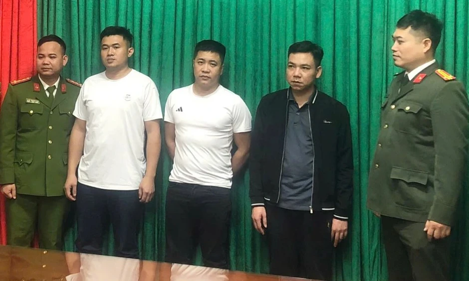 Phá đường dây mua bán hóa đơn hơn 1.000 tỷ đồng núp bóng cung ứng lao động