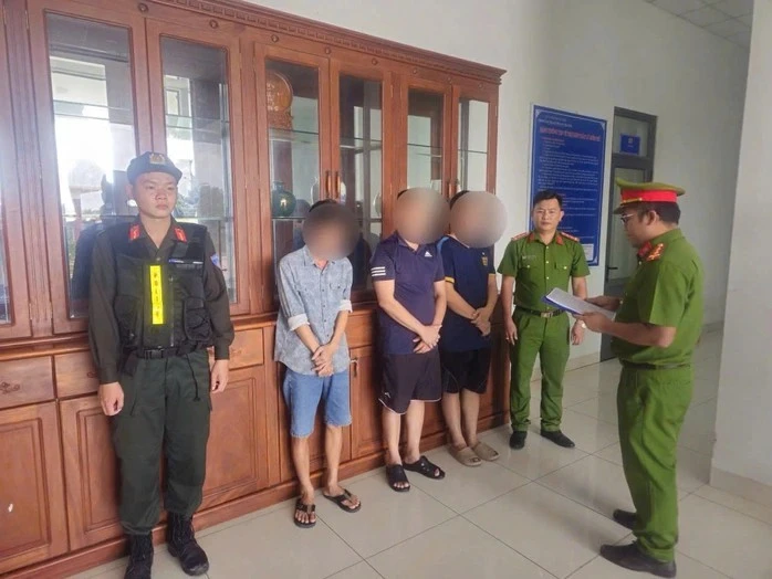 Phá đường dây sản xuất phân bón giả quy mô lớn ở Tây Ninh Phá đường dây sản xuất phân bón giả quy mô lớn ở Tây Ninh