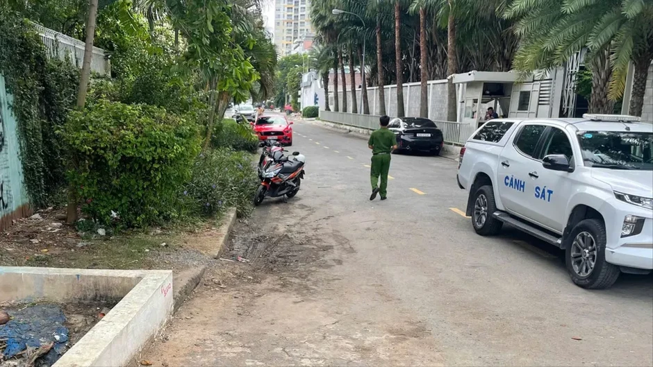 Phát hiện 2 thi thể trôi trên sông Sài Gòn Phát hiện 2 thi thể trôi trên sông Sài Gòn