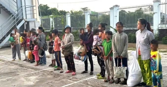 Phát hiện 22 người nhập cảnh trái phép để hành nghề ăn xin