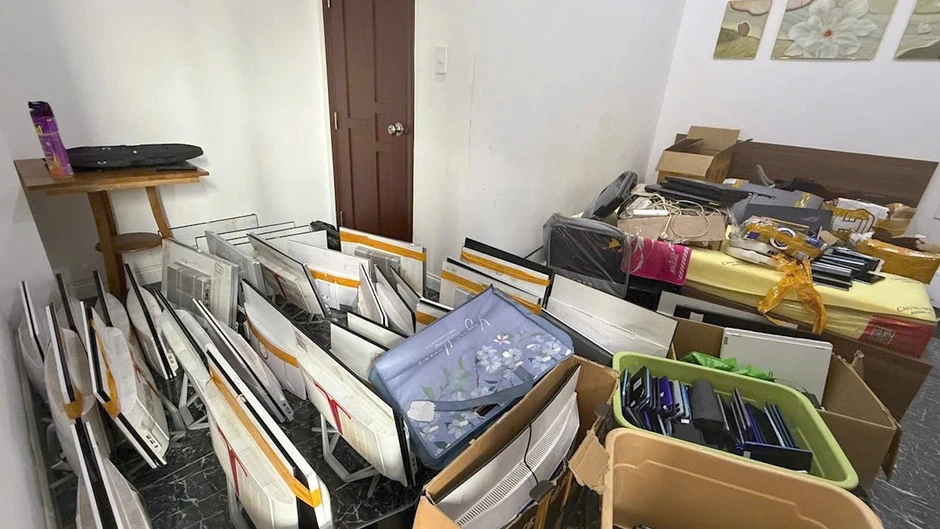 Phát hiện 311 người nước ngoài vi phạm pháp luật sau 45 ngày cao điểm ra quân tại TP Hồ Chí Minh Phát hiện 311 người nước ngoài vi phạm pháp luật sau 45 ngày cao điểm ra quân tại TP Hồ Chí Minh