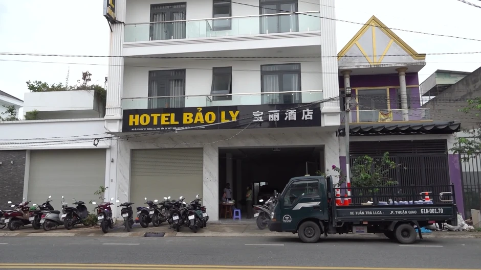 Phát hiện 311 người nước ngoài vi phạm pháp luật sau 45 ngày cao điểm ra quân tại TP Hồ Chí Minh Phát hiện 311 người nước ngoài vi phạm pháp luật sau 45 ngày cao điểm ra quân tại TP Hồ Chí Minh