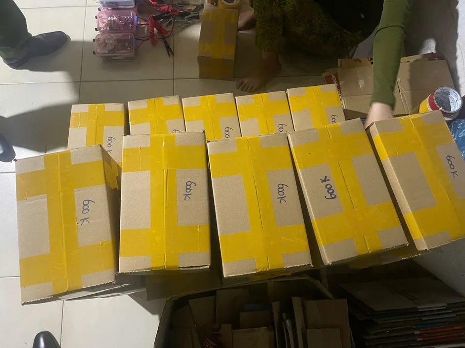 Phát hiện cơ sở livestream bán công cụ kích điện đánh bắt thủy sản, thu giữ hơn 210 bộ kích điện Phát hiện cơ sở livestream bán công cụ kích điện đánh bắt thủy sản, thu giữ hơn 210 bộ kích điện