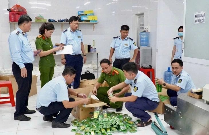 Phát hiện công ty ở TP.HCM mở chi nhánh làm dầu gió giả tại Tây Ninh Phát hiện công ty ở TP.HCM mở chi nhánh làm dầu gió giả tại Tây Ninh