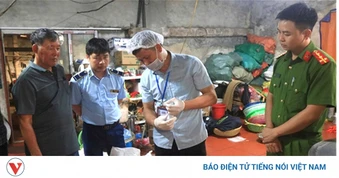 Phát hiện gần 1 tạ hàn the tại cơ sở giò chả Bảng An ở Ninh Bình