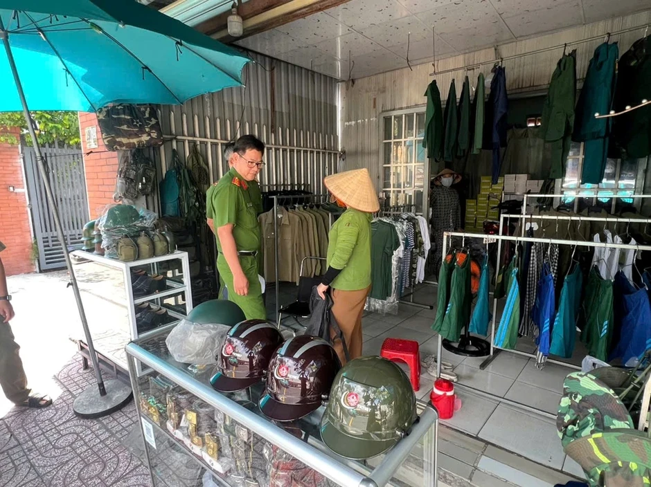 Phát hiện giám đốc công ty bảo vệ dùng bằng đại học giả Phát hiện giám đốc công ty bảo vệ dùng bằng đại học giả