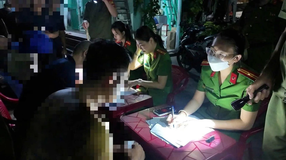 Phát hiện hơn 1.800 người dương tính ma túy sau 45 ngày đêm ‘vây quét’ ở Đà Nẵng Phát hiện hơn 1.800 người dương tính ma túy sau 45 ngày đêm ‘vây quét’ ở Đà Nẵng