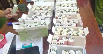 Phát hiện hơn 800 sản phẩm thuốc lá điện tử tại một cửa hàng ở Ninh Bình