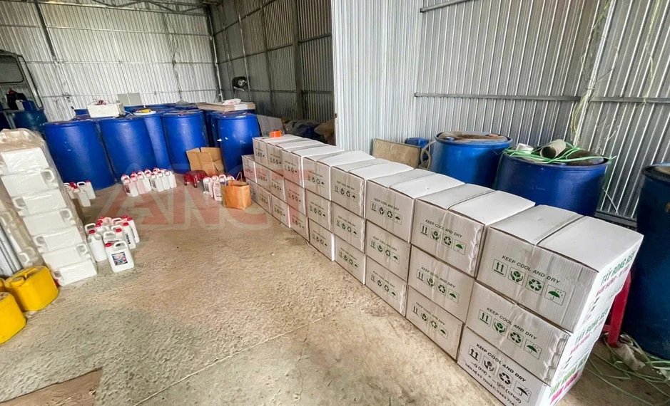 Phát hiện một cơ sở có dấu hiệu sản xuất phân bón trái phép ở Cần Thơ Phát hiện một cơ sở có dấu hiệu sản xuất phân bón trái phép ở Cần Thơ