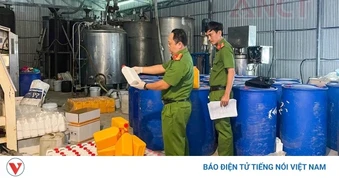 Phát hiện một cơ sở có dấu hiệu sản xuất phân bón trái phép ở Cần Thơ