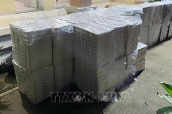 Phát hiện vụ tàng trữ hơn 303.000 bao thuốc lá điếu nhập lậu