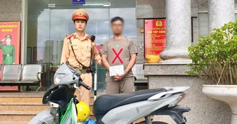 Phát hiện xe máy trộm cắp sau vụ va chạm giao thông