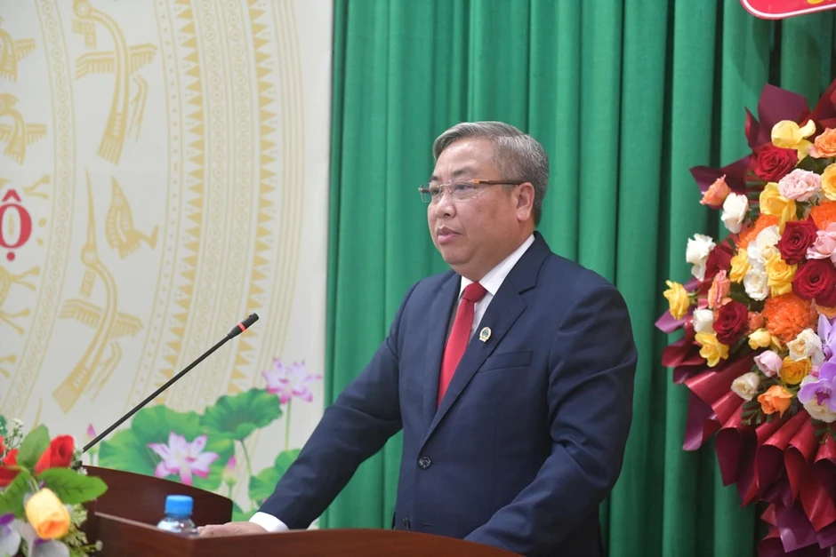 Phó Chánh án TAND TP.HCM Phùng Văn Hải làm Chánh án TAND tỉnh Tây Ninh Phó Chánh án TAND TP.HCM Phùng Văn Hải làm Chánh án TAND tỉnh Tây Ninh
