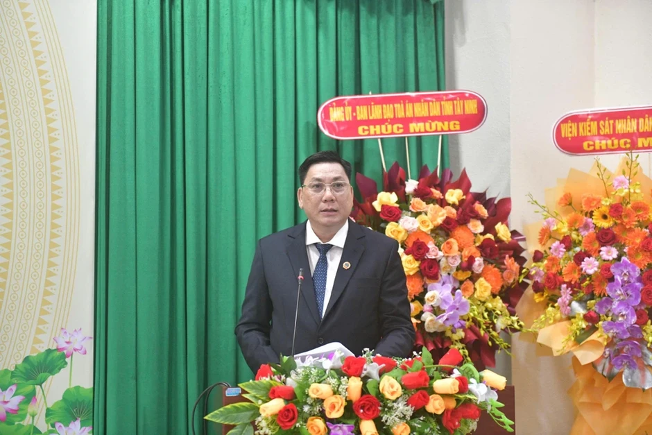 Phó Chánh án TAND TP.HCM Phùng Văn Hải làm Chánh án TAND tỉnh Tây Ninh Phó Chánh án TAND TP.HCM Phùng Văn Hải làm Chánh án TAND tỉnh Tây Ninh