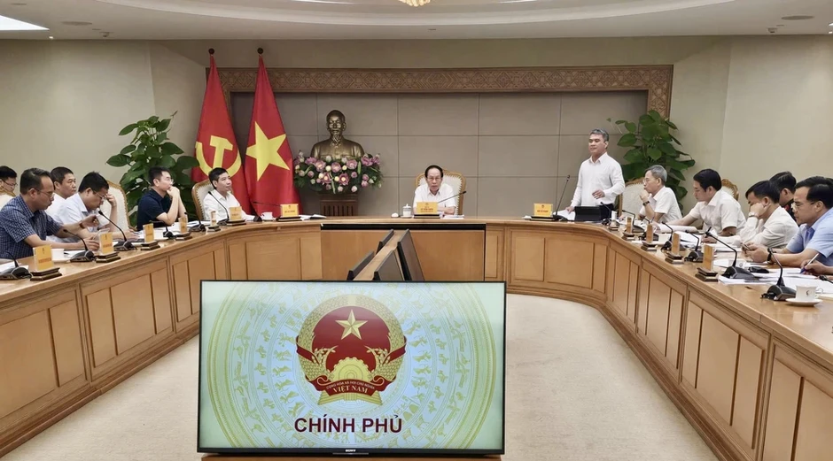 Phó Thủ tướng Lê Tiến Châu chủ trì cuộc họp về Dự án Luật Luật sư (sửa đổi) Phó Thủ tướng Lê Tiến Châu chủ trì cuộc họp về Dự án Luật Luật sư (sửa đổi)