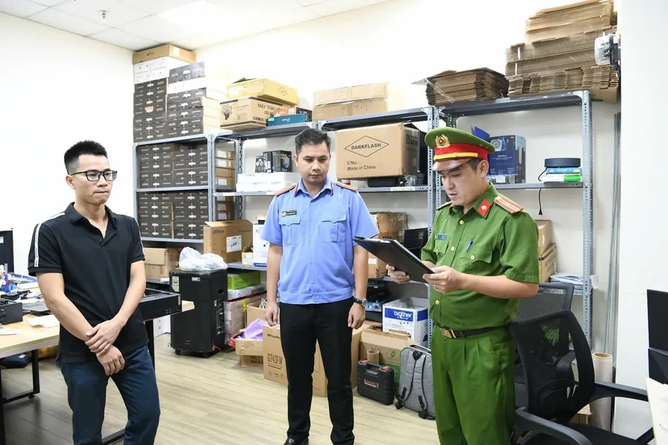 Phú Thọ: Khởi tố 5 bị can xâm phạm bản quyền phần mềm máy tính Phú Thọ: Khởi tố 5 bị can xâm phạm bản quyền phần mềm máy tính