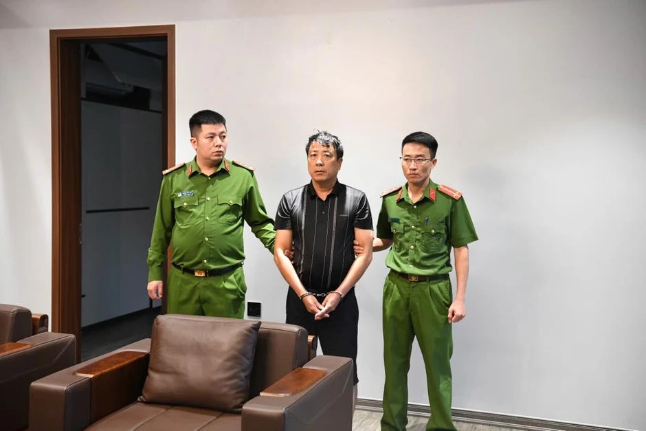 Phú Thọ: Tạm giam 15 đối tượng nổi cộm liên quan đến các nhóm tội phạm Phú Thọ: Tạm giam 15 đối tượng nổi cộm liên quan đến các nhóm tội phạm