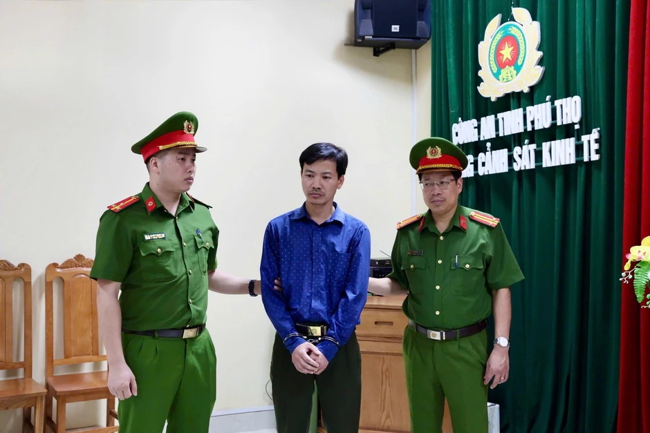Phú Thọ: Tạm giam 15 đối tượng nổi cộm liên quan đến các nhóm tội phạm Phú Thọ: Tạm giam 15 đối tượng nổi cộm liên quan đến các nhóm tội phạm