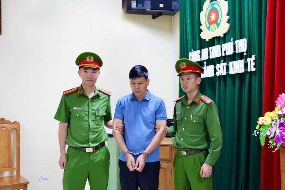 Phú Thọ: Tạm giam 15 đối tượng nổi cộm liên quan đến các nhóm tội phạm Phú Thọ: Tạm giam 15 đối tượng nổi cộm liên quan đến các nhóm tội phạm