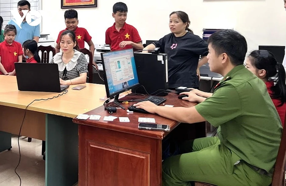 Phục vụ xuyên lễ, Công an Thái Nguyên tăng tốc cấp định danh điện tử Phục vụ xuyên lễ, Công an Thái Nguyên tăng tốc cấp định danh điện tử