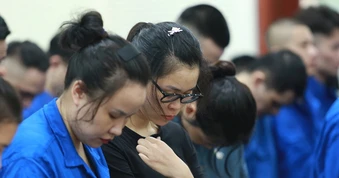 Quá tin "cô bạn gái xinh đẹp", người đàn ông mất hơn 41 tỷ đồng