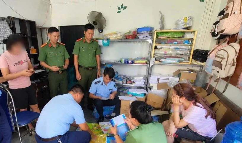 Quán photocopy in sách giáo khoa bán trái phép Quán photocopy in sách giáo khoa bán trái phép
