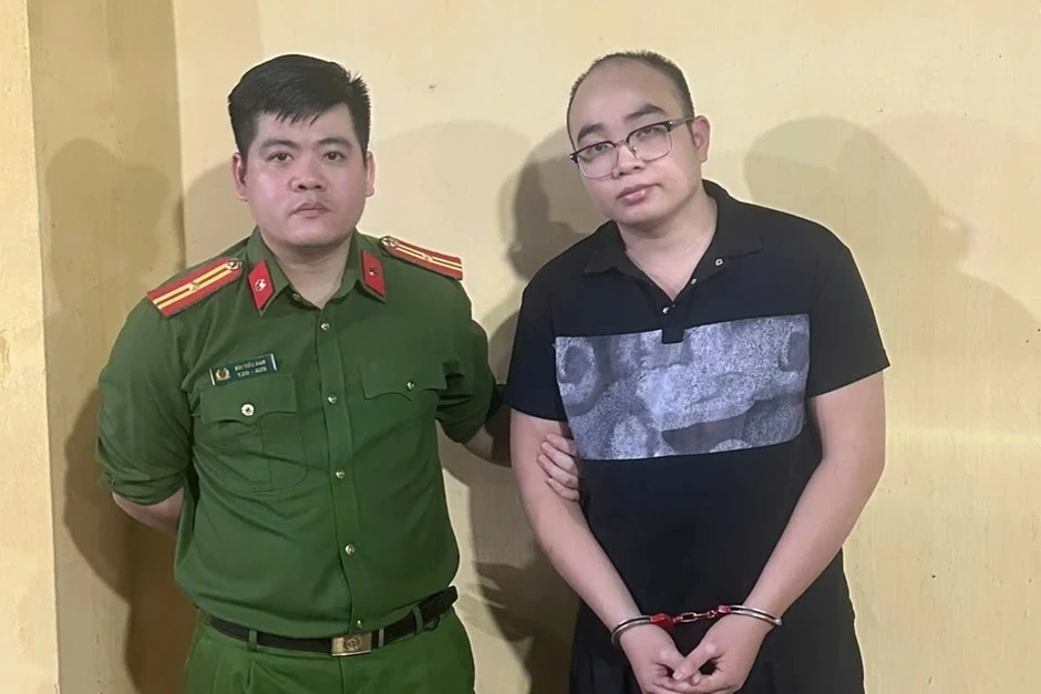 Quảng cáo, tăng thứ hạng, tìm "con mồi" cho hàng chục trang web cờ bạc Quảng cáo, tăng thứ hạng, tìm "con mồi" cho hàng chục trang web cờ bạc