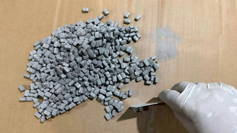 Quảng Trị: Bắt đối tượng mua bán hơn 13 nghìn viên ma túy dạng “kẹo” Quảng Trị: Bắt đối tượng mua bán hơn 13 nghìn viên ma túy dạng “kẹo”