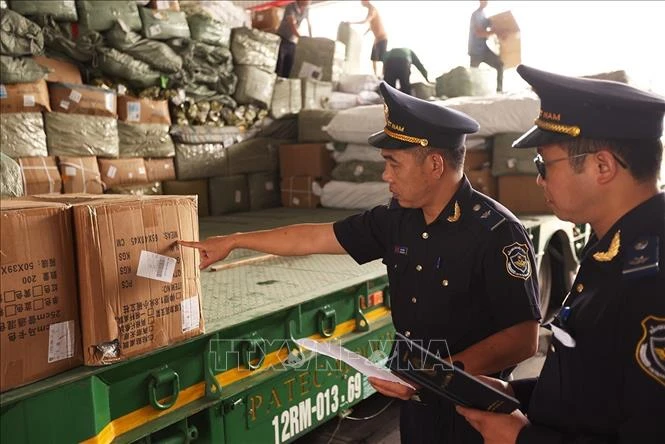 Quy định xử phạt vi phạm hành chính trong lĩnh vực hải quan Quy định xử phạt vi phạm hành chính trong lĩnh vực hải quan