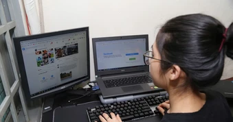 Quyền giám sát nơi công cộng nhìn từ vụ nhạc sĩ Minh Khang và tài xế xe công nghệ