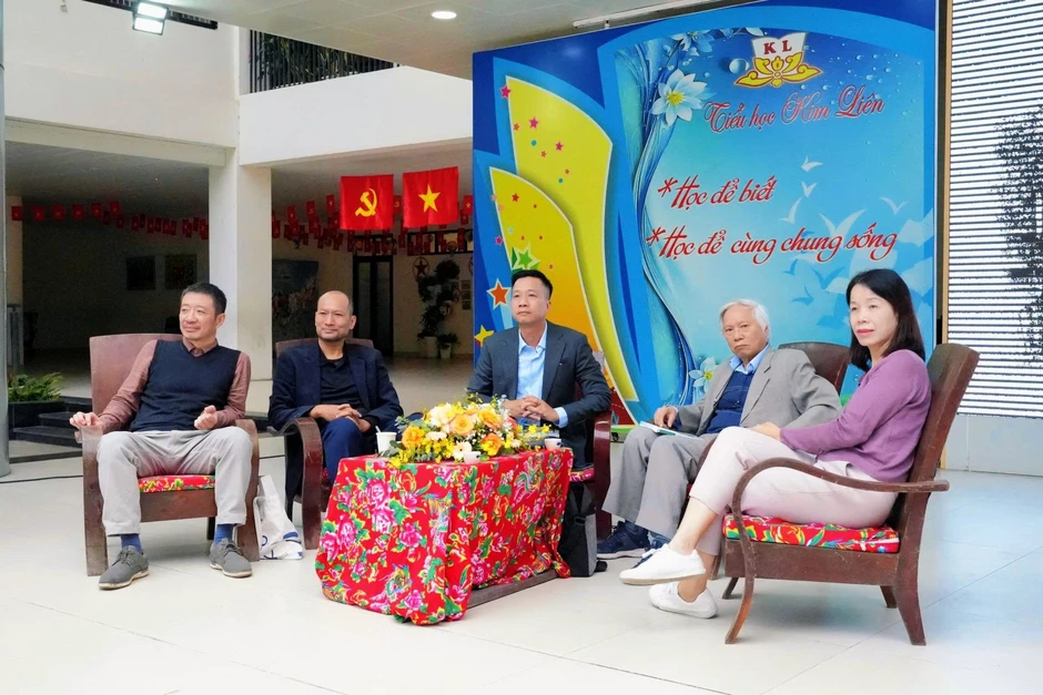 Ra mắt sách 'Khu tập thể – Tìm lại giấc mơ thiên đường' Ra mắt sách 'Khu tập thể – Tìm lại giấc mơ thiên đường'
