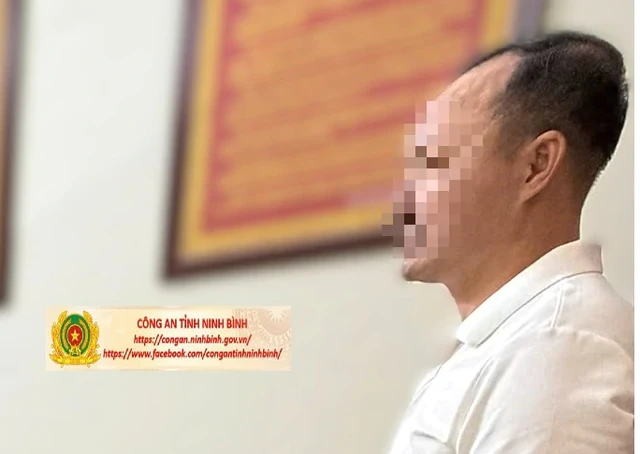 Ra quyết định khởi tố chủ doanh nghiệp Bùi Văn Dân và nhân viên Chu Văn Tuyến Ra quyết định khởi tố chủ doanh nghiệp Bùi Văn Dân và nhân viên Chu Văn Tuyến