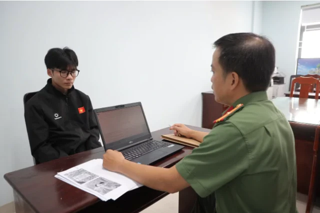 Ra quyết định khởi tố nam sinh viên Đồng Xuân Hải SN 2006 Ra quyết định khởi tố nam sinh viên Đồng Xuân Hải SN 2006