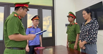 Ra quyết định khởi tố người bán thịt lợn Bùi Thị Hiền SN 1976
