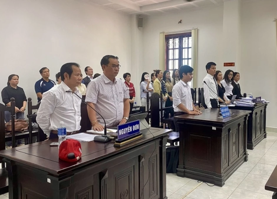 Rắc rối mới trong vụ ly hôn nghìn tỷ của bác sĩ ở TP HCM Rắc rối mới trong vụ ly hôn nghìn tỷ của bác sĩ ở TP HCM