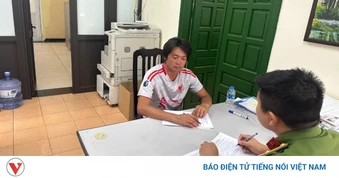 Sau hơn một thập kỷ lẩn trốn, kẻ giết người bất ngờ đầu thú tại Hà Nội