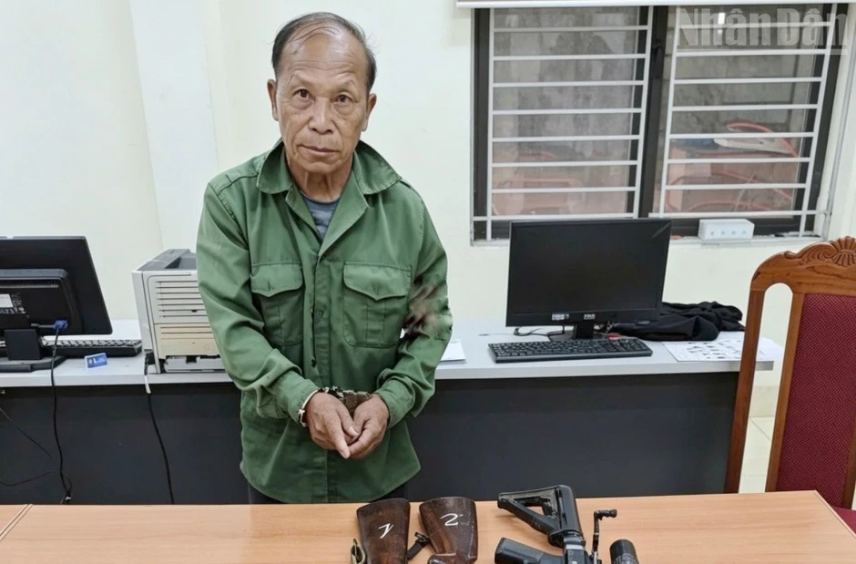 Sơn La bắt giữ 2 đối tượng mua bán trái phép chất ma túy, thu nhiều súng và đạn Sơn La bắt giữ 2 đối tượng mua bán trái phép chất ma túy, thu nhiều súng và đạn