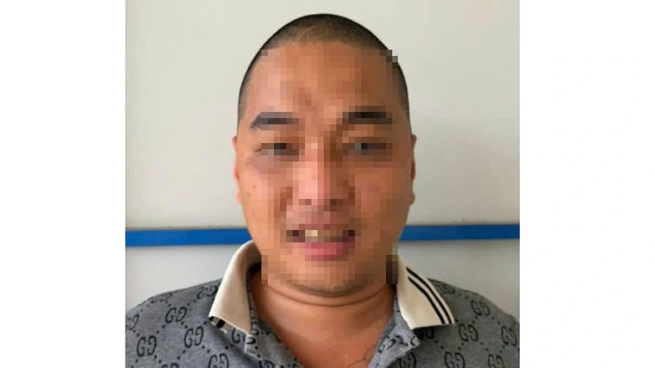 Sơn "khùng" sa lưới sau chuỗi hành vi tống tiền cơ sở kinh doanh ở Đồng Nai Sơn "khùng" sa lưới sau chuỗi hành vi tống tiền cơ sở kinh doanh ở Đồng Nai