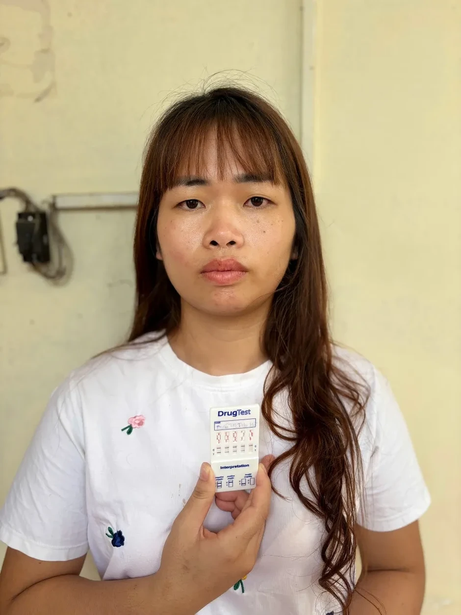 Sử dụng ma túy trong nhà trọ, nữ giáo viên mầm non bị khởi tố Sử dụng ma túy trong nhà trọ, nữ giáo viên mầm non bị khởi tố