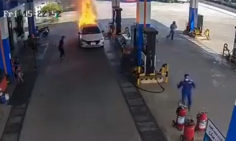 Tài xế khai 'hoảng loạn' nên không mở cửa cứu 2 thiếu niên trong ôtô cháy