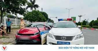 Tài xế vi phạm nồng độ cồn, tông xe CSGT tại Thái Nguyên