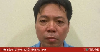 Tài xế vừa lái xe, vừa “buôn chuyện” điện thoại gây tai nạn làm 2 người tử vong