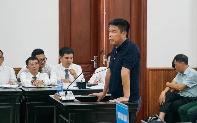 Tạm dừng phiên tòa phúc thẩm vụ án Tập đoàn Phúc Sơn để làm rõ phương án bồi thường Tạm dừng phiên tòa phúc thẩm vụ án Tập đoàn Phúc Sơn để làm rõ phương án bồi thường