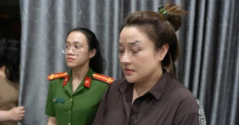 Tạm giữ 2 nghi phạm mạo danh nhân viên trung tâm đấu giá, lừa đảo hơn 300 tỉ đồng