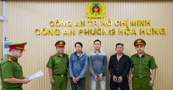 Tạm giữ 3 người đập phá quán cơm ở TPHCM