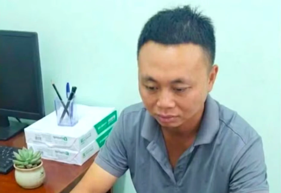 Tạm giữ cha dượng đánh bé 3 tuổi bầm tím mặt mũi
