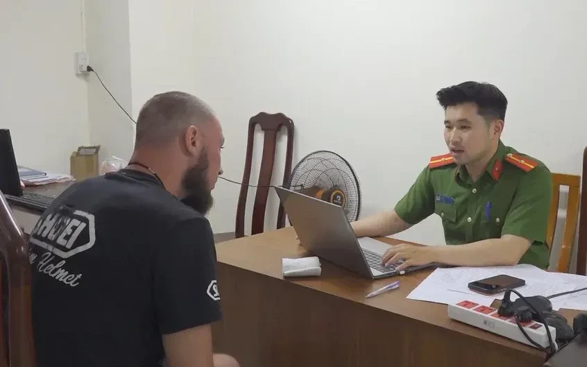 Tạm giữ đối tượng người nước ngoài gây tai nạn chết người