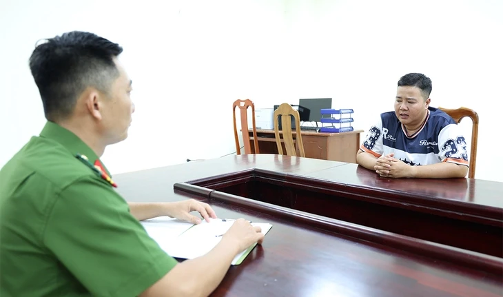 Tạm giữ đối tượng ở An Giang thuê xe ô tô rồi đem cầm lấy 100 triệu đồng để trả nợ Tạm giữ đối tượng ở An Giang thuê xe ô tô rồi đem cầm lấy 100 triệu đồng để trả nợ