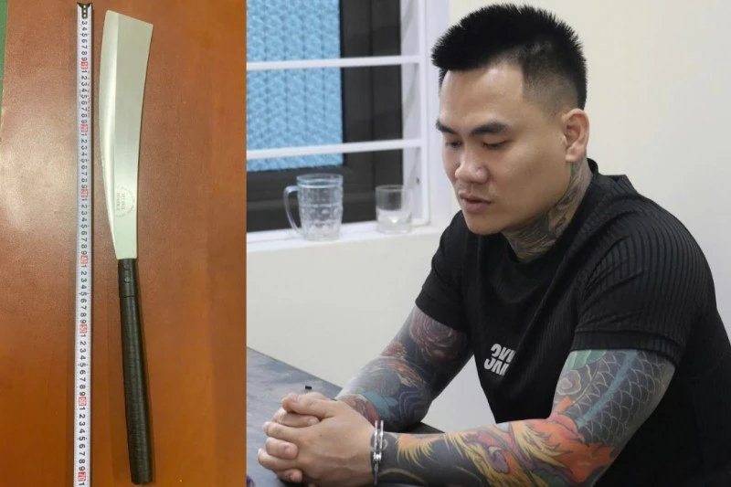 Tạm giữ hình sự đối tượng cầm dao xông vào quán cà phê chém người Tạm giữ hình sự đối tượng cầm dao xông vào quán cà phê chém người