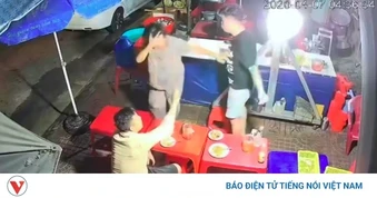 Tạm giữ hình sự kẻ hành hung người phụ nữ lớn tuổi tại quán ăn vỉa hè ở Quy Nhơn